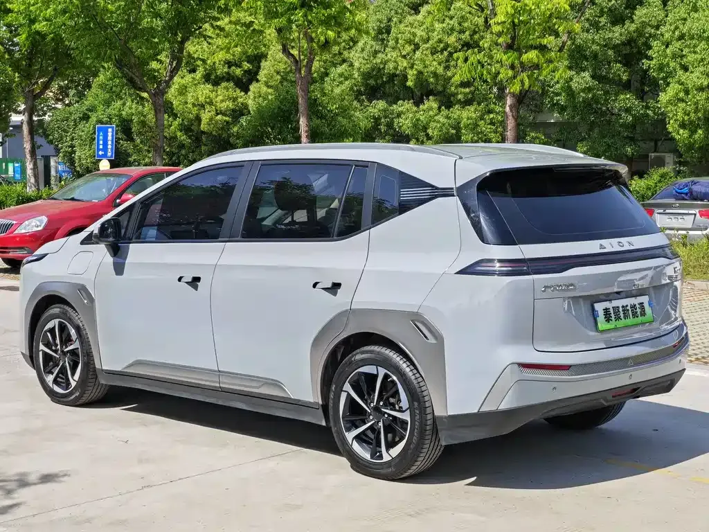 Aion Y — фото 7