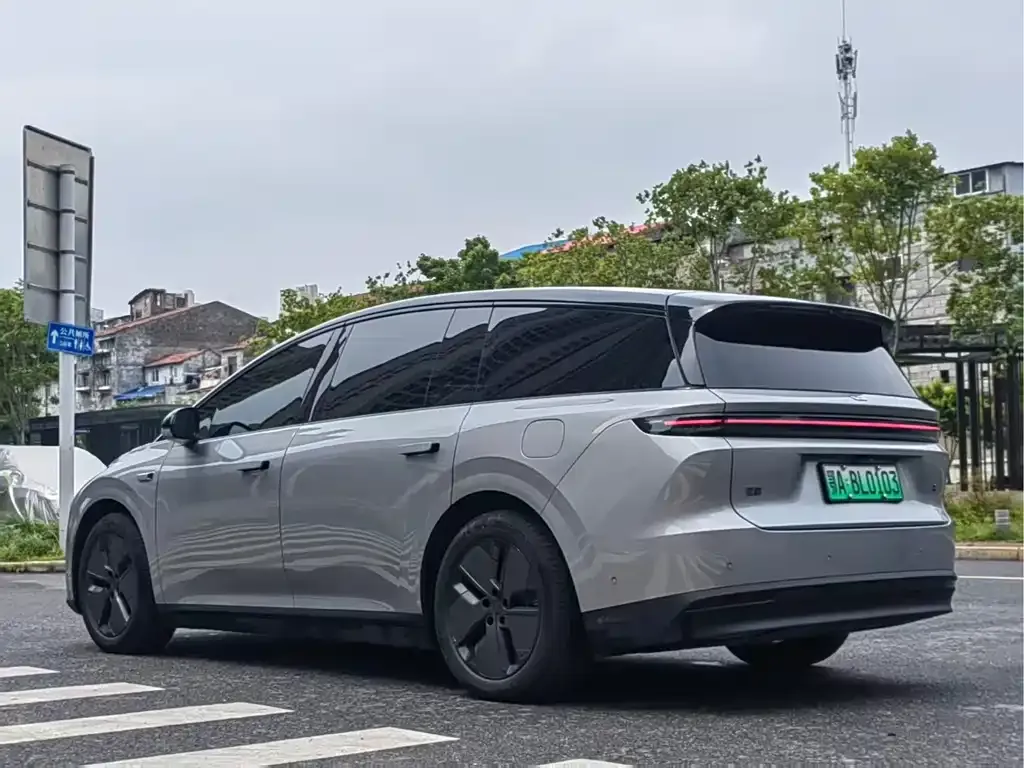 Li Auto i8 2025 из CN, фото 4
