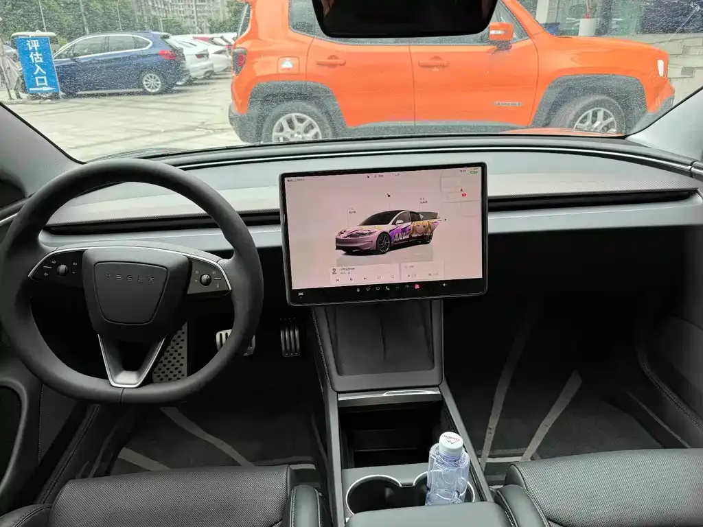 Tesla Model 3 — фото 4