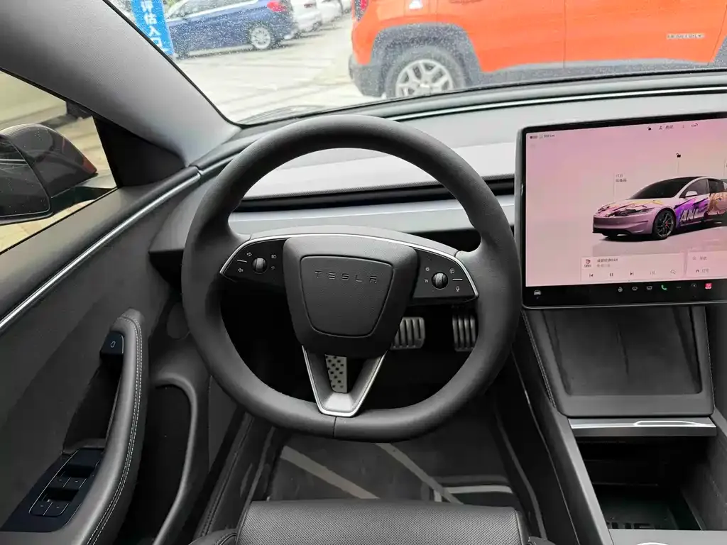 Tesla Model 3 — фото 6