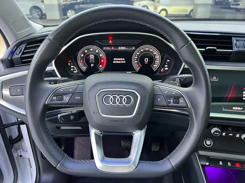 Audi Q3 — фото 2