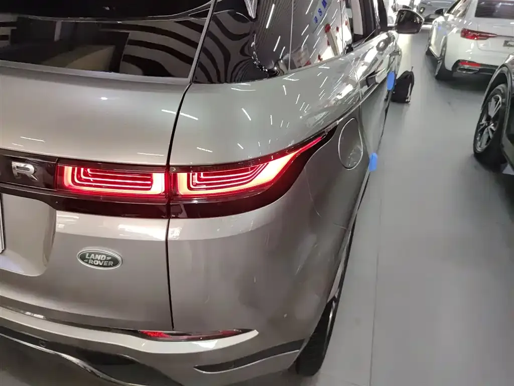 Land Rover Evoque — фото 10