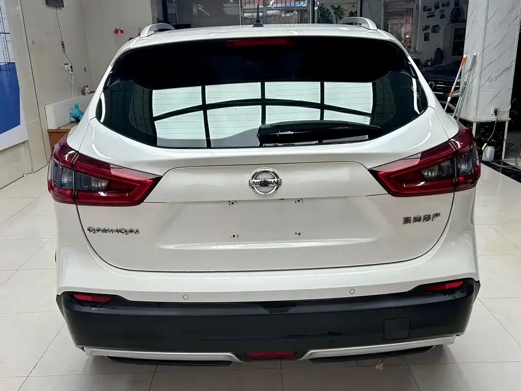 Nissan Qashqai — фото 2