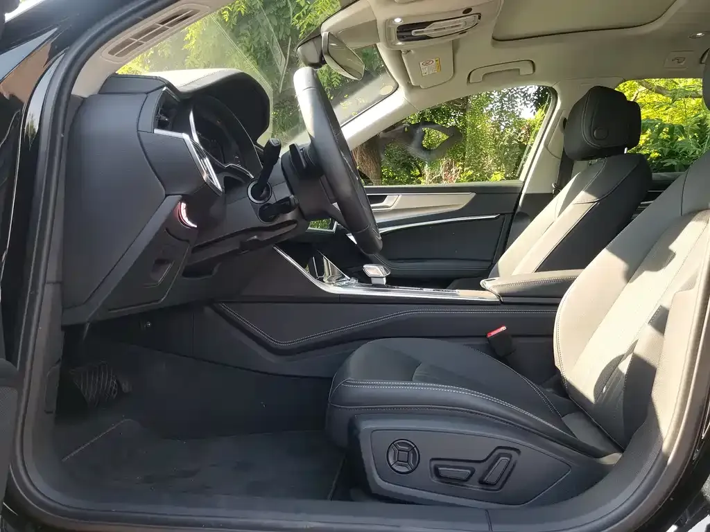 Audi A6 (Import) 2025 из CN, фото 8