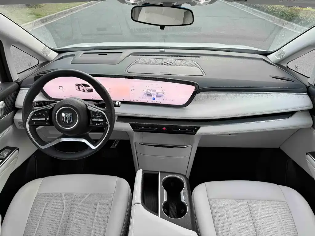 Buick GL8 Hybrid — фото 10
