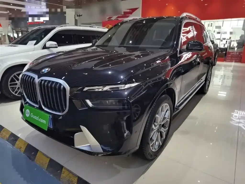 BMW X7 — фото 1