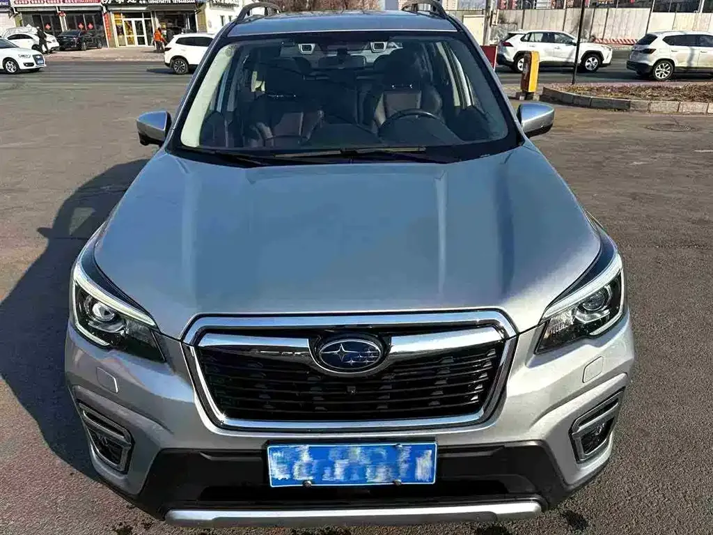 Subaru Forester — фото 2