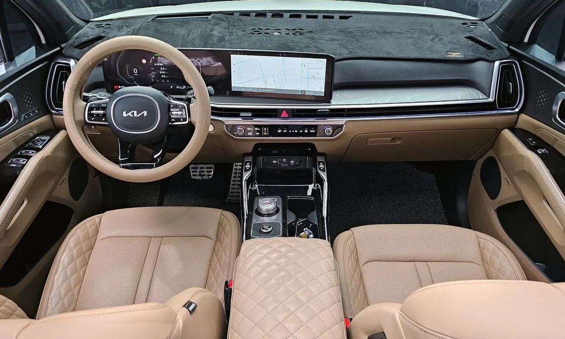 Kia Sorento — фото 7