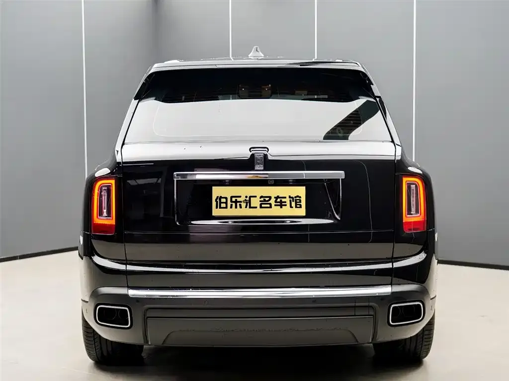 Rolls-Royce Cullinan — фото 7