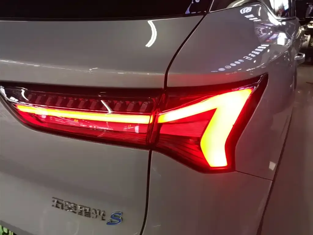 Wuling Xingguang S — фото 2