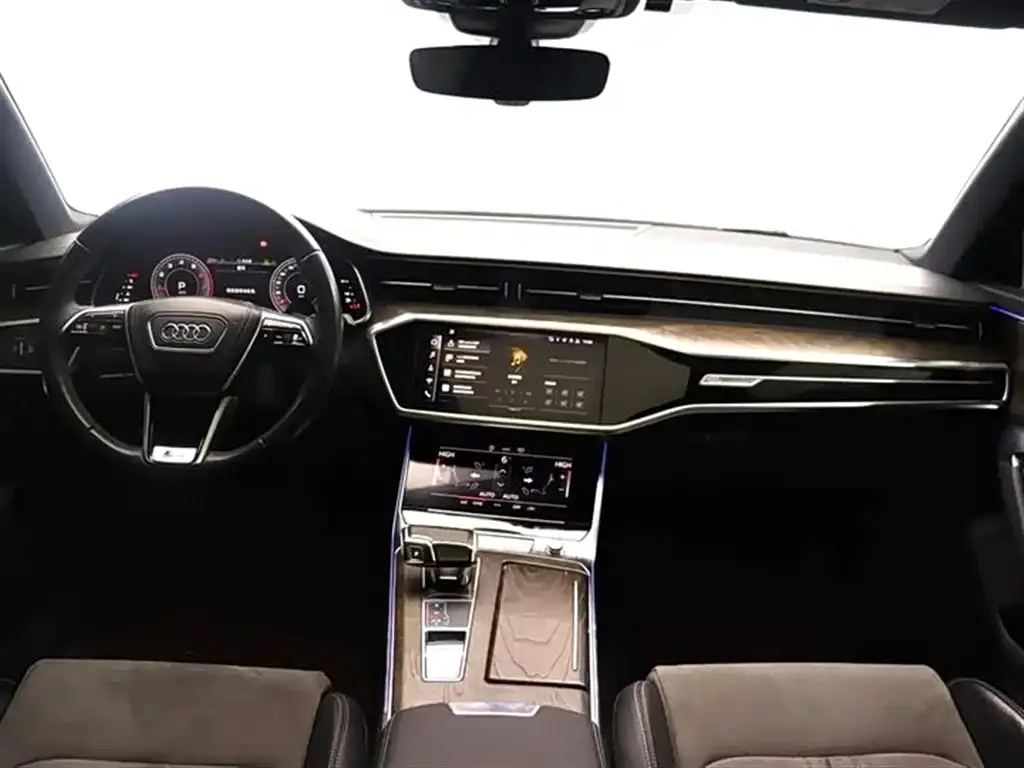 Audi A6L — фото 2