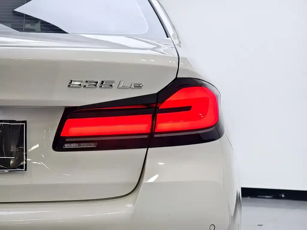 BMW 5 Series New Energy — фото 5