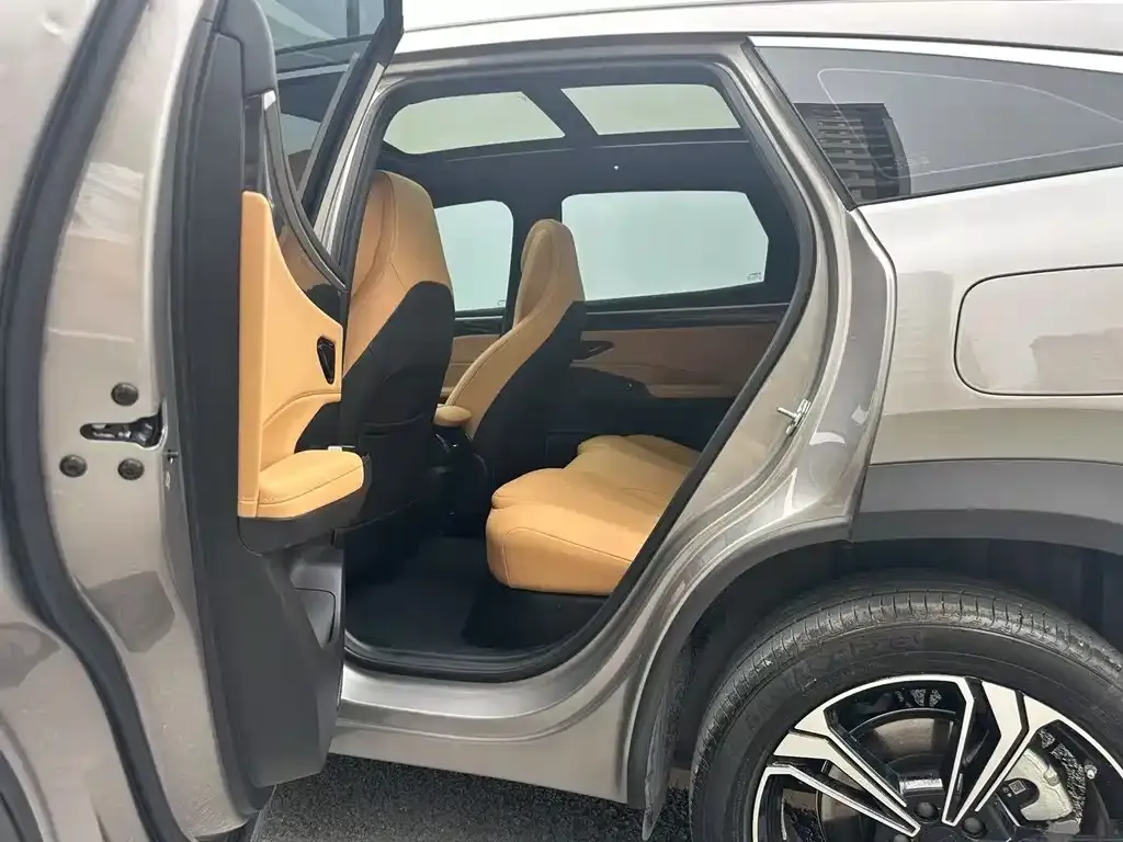 Geely Galaxy L7 2024 из CN, фото 3