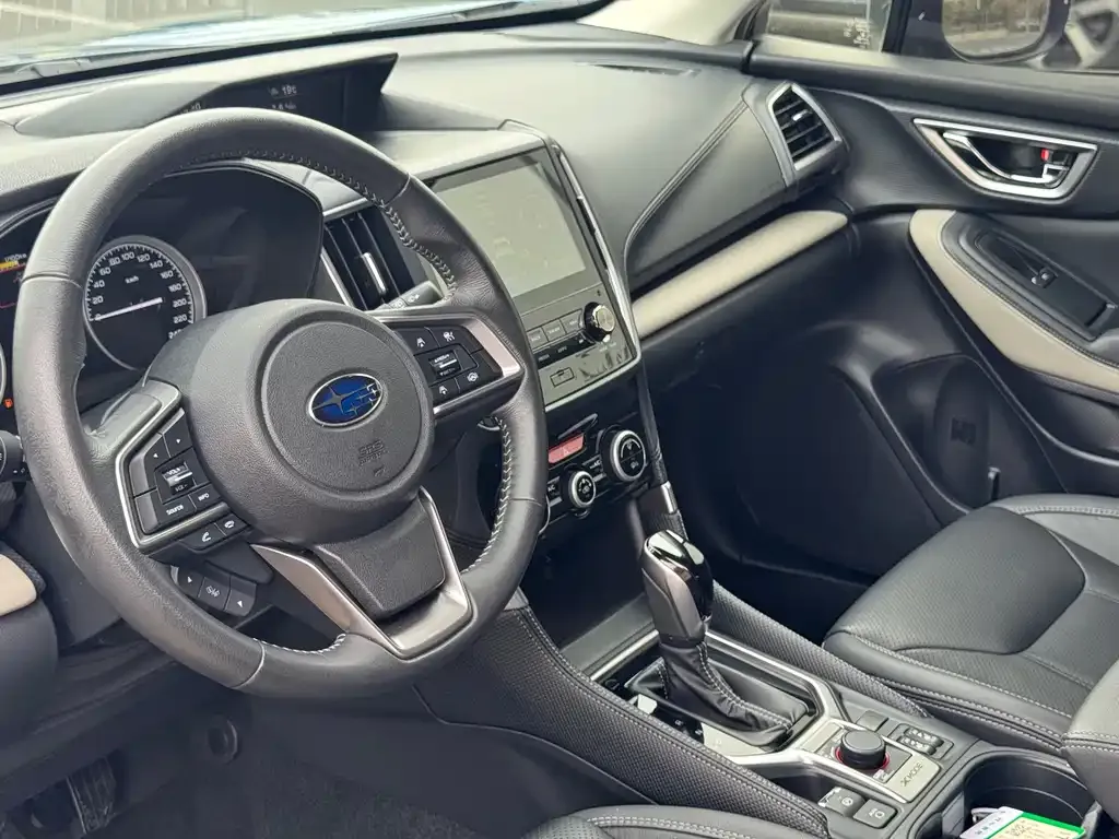 Subaru Forester 2022 из CN, фото 2