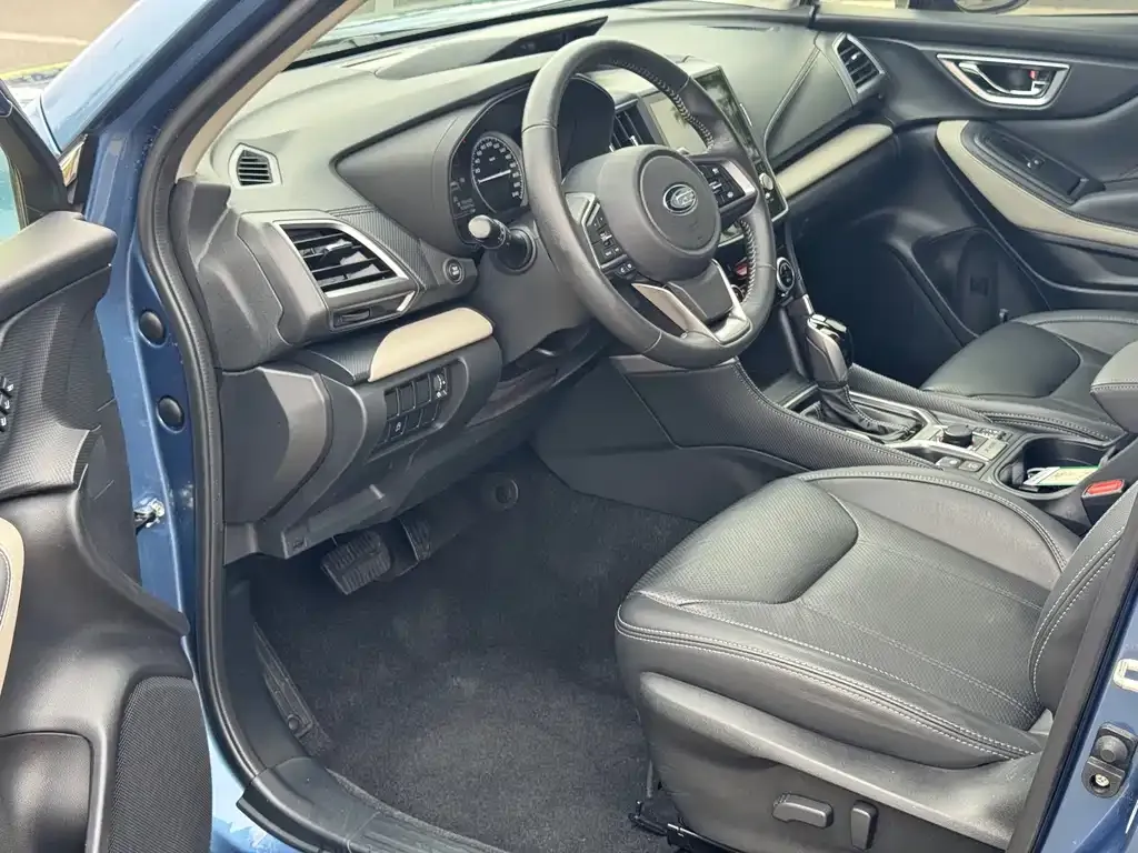 Subaru Forester 2022 из CN, фото 8