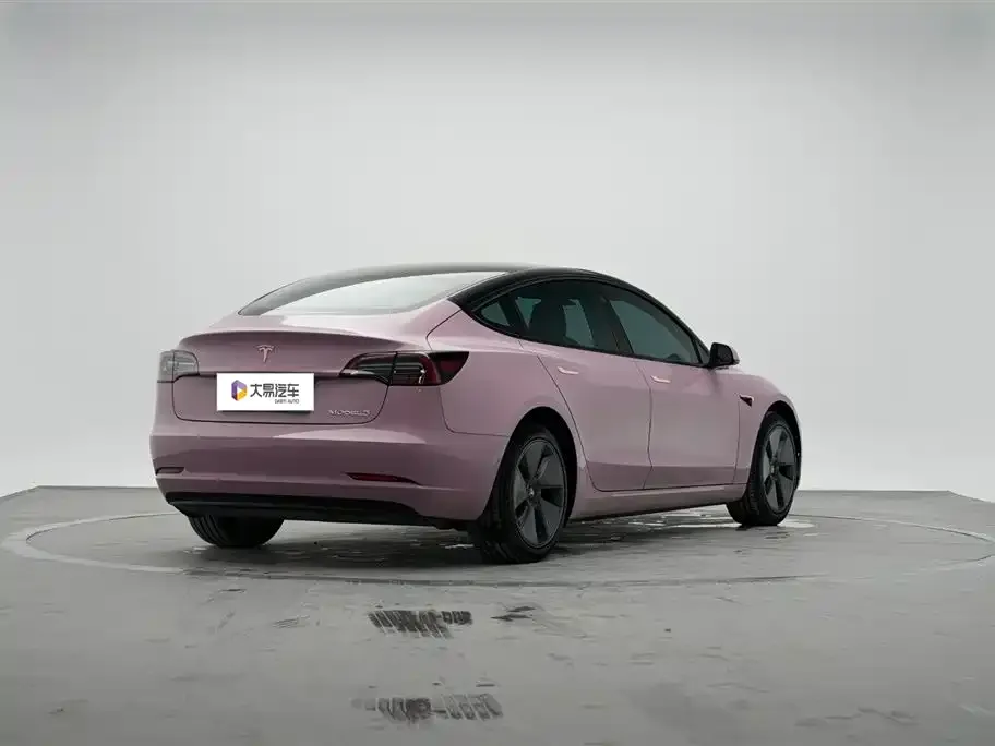 Tesla Model 3 — фото 2