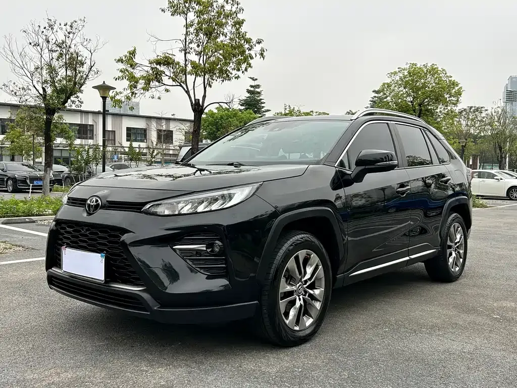 Toyota Wildlander — фото 1