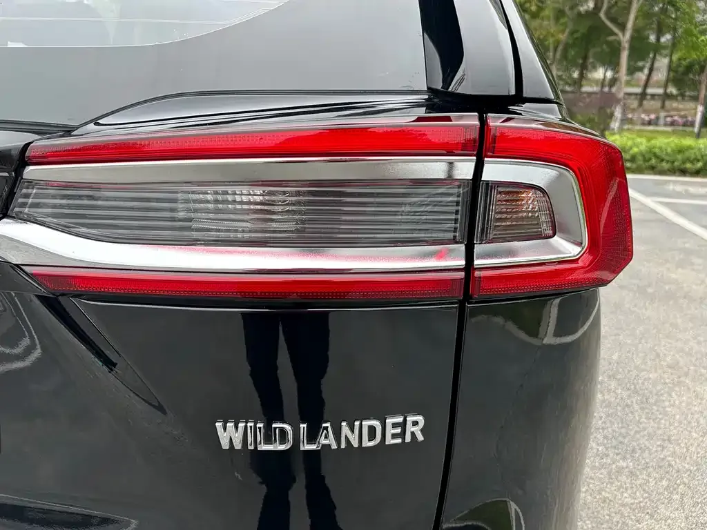 Toyota Wildlander — фото 2
