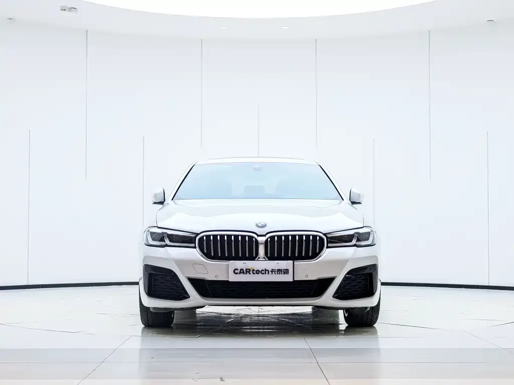 BMW 5 Series — фото 2