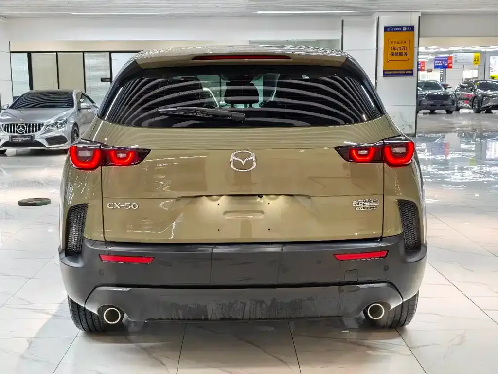 Mazda CX-50 2023 из CN, фото 4