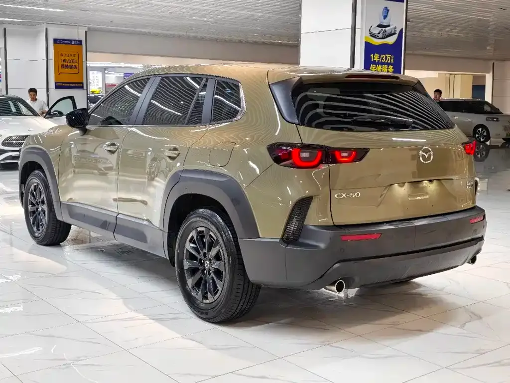Mazda CX-50 2023 из CN, фото 9