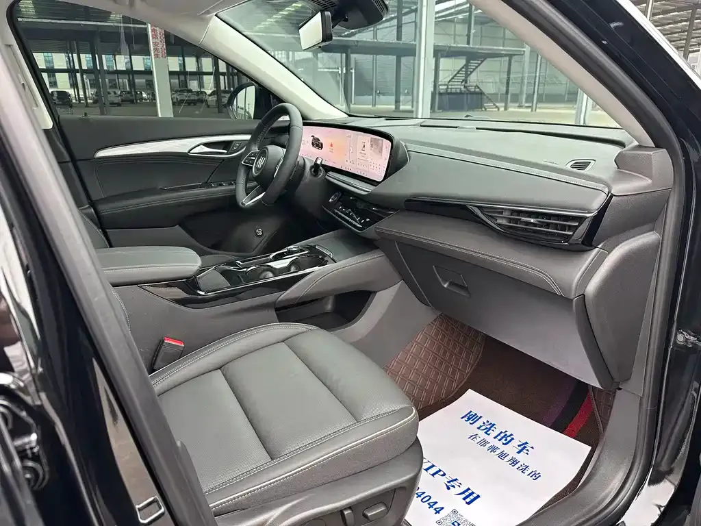 Buick Envision Plus — фото 2