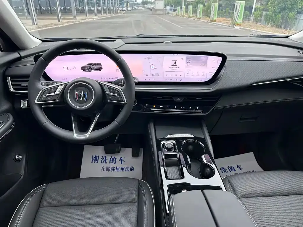 Buick Envision Plus — фото 8