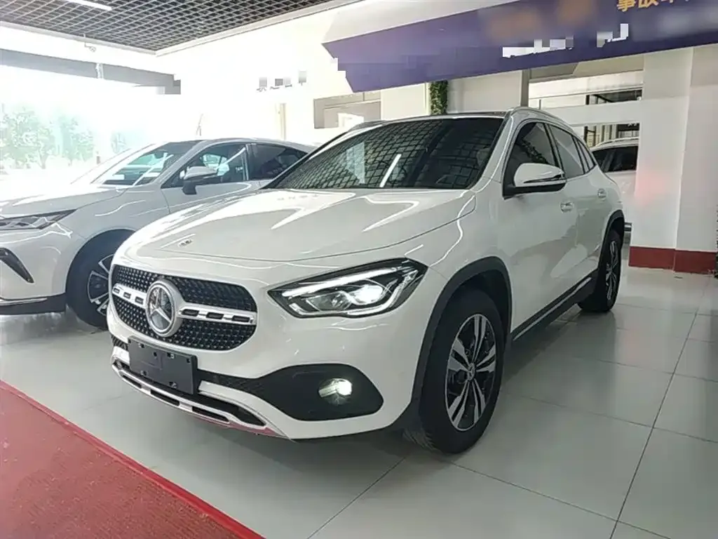 Mercedes-Benz GLA — фото 7