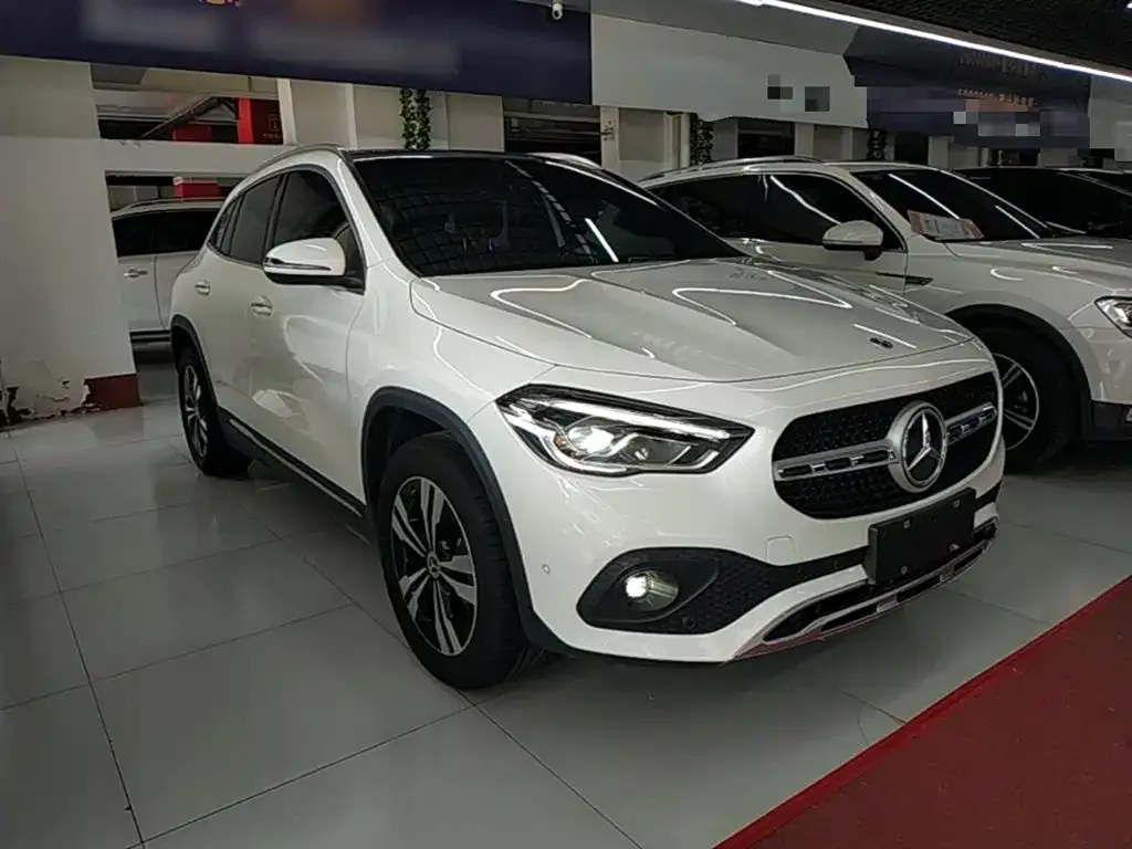 Mercedes-Benz GLA — фото 8
