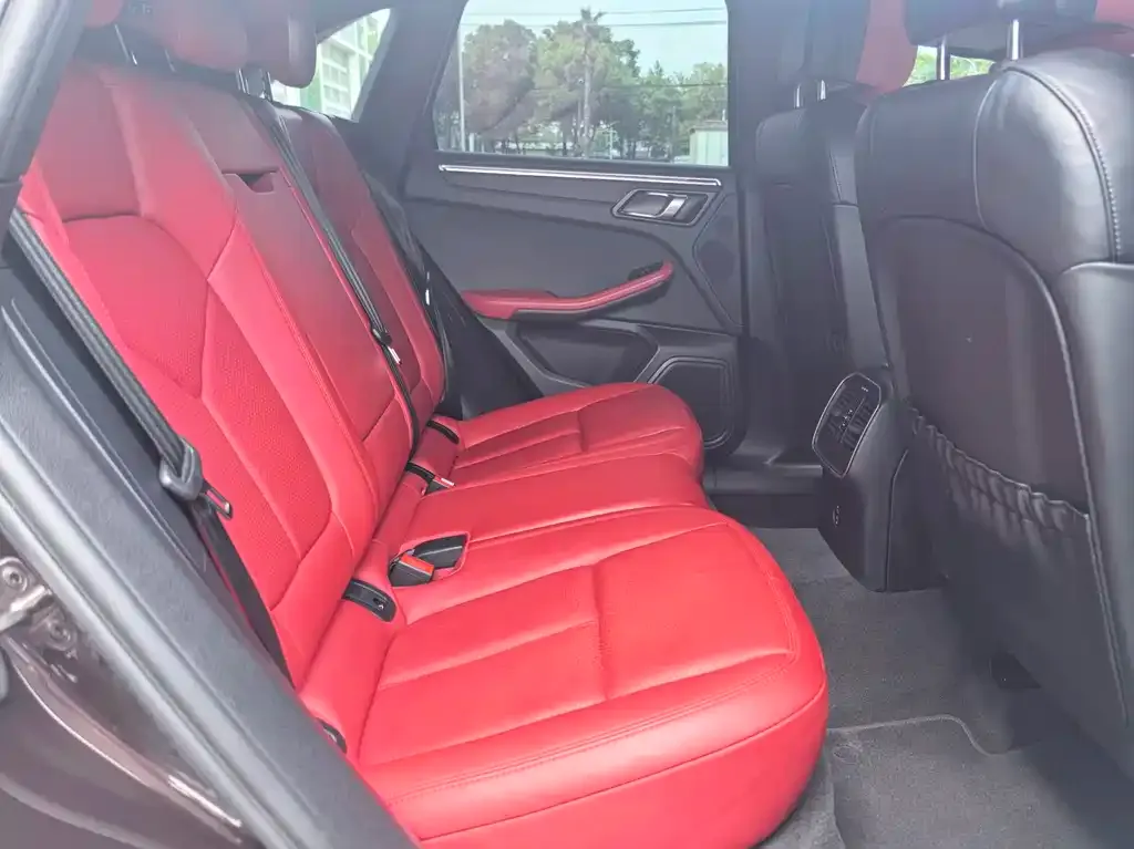 Porsche Macan 2021 из CN, фото 4