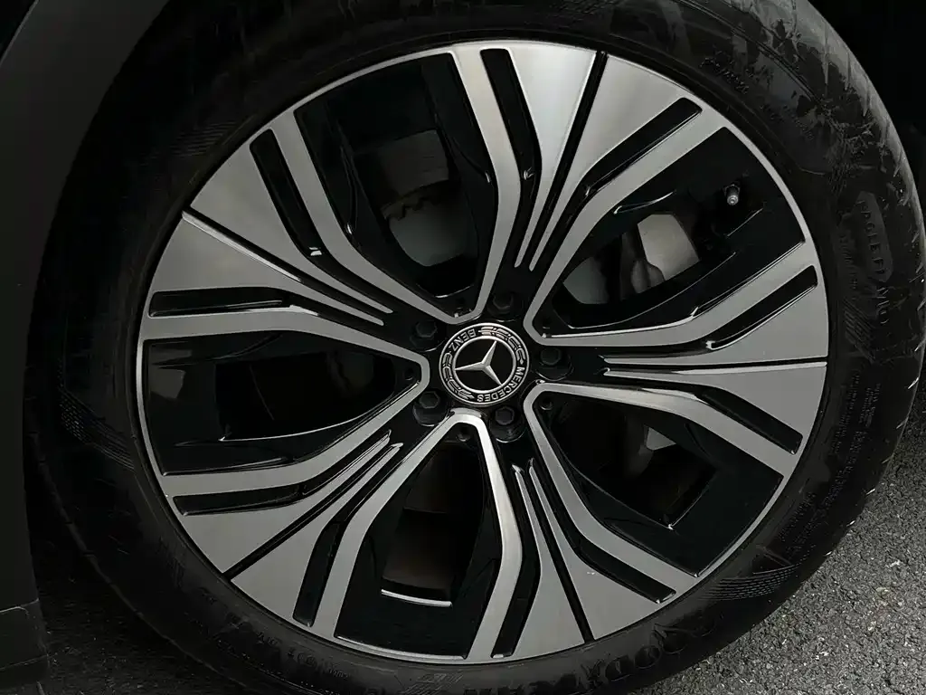 Mercedes-Benz EQE SUV — фото 2