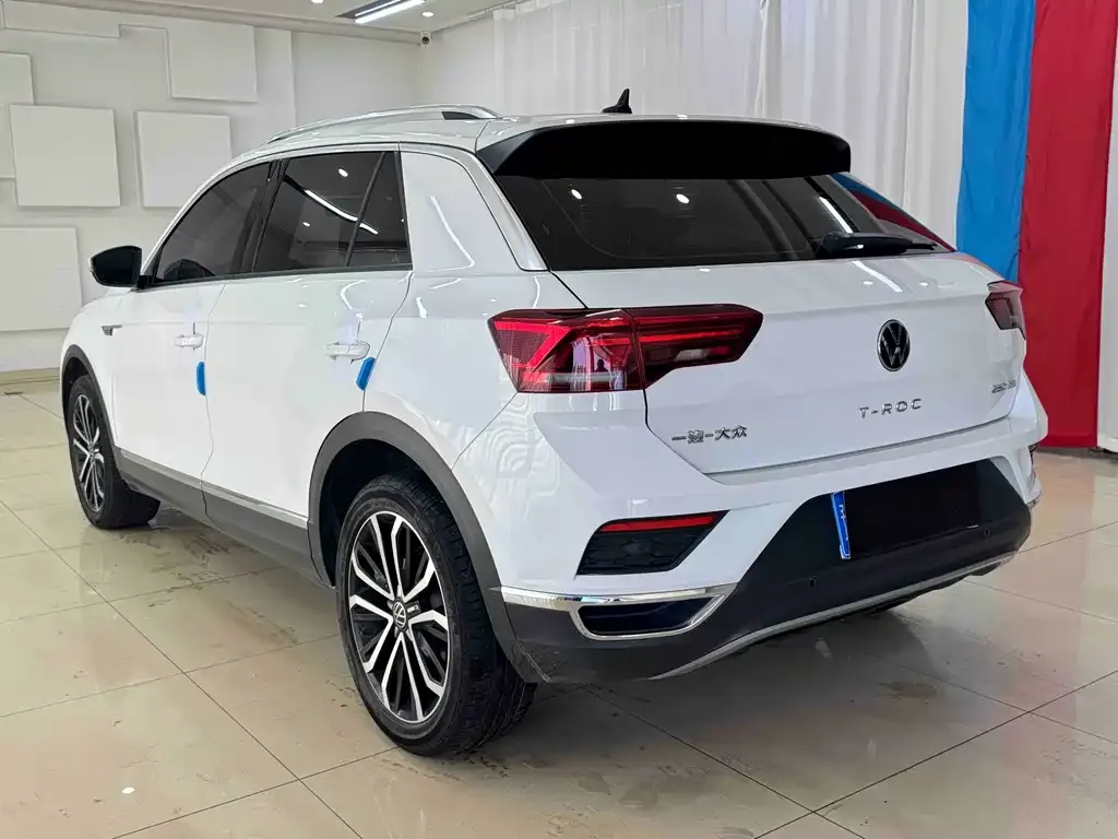 Volkswagen T-Roc — фото 3