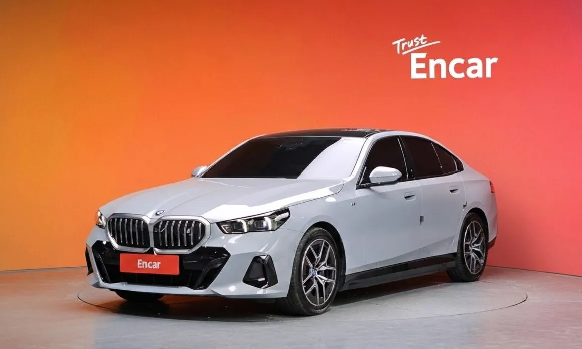BMW i5