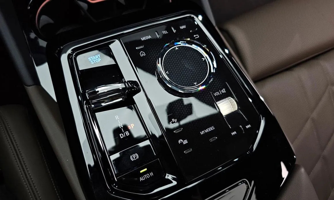 BMW i5 2025 из KR, фото 4