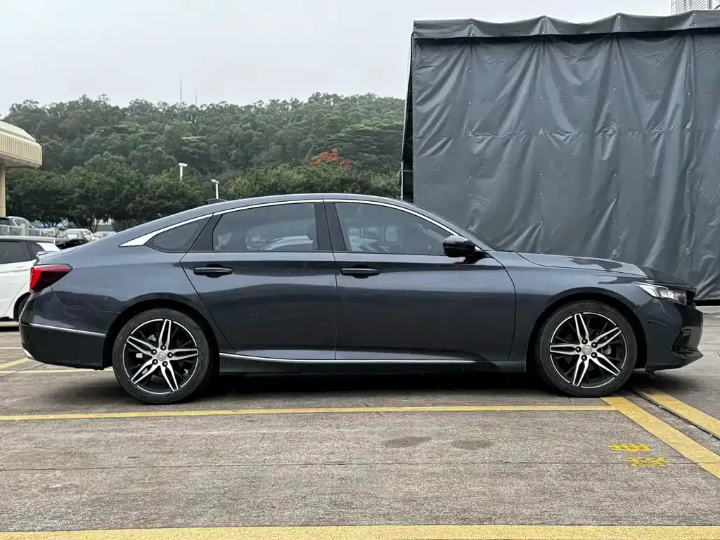 Honda Accord — фото 2