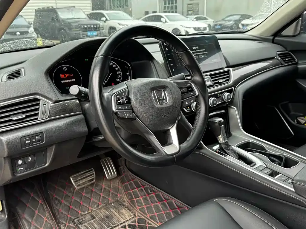 Honda Accord — фото 4