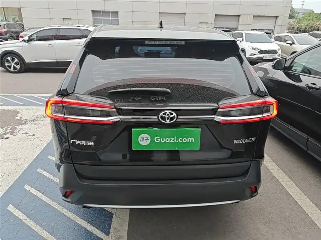 Toyota Wildlander 2021 из CN, фото 3
