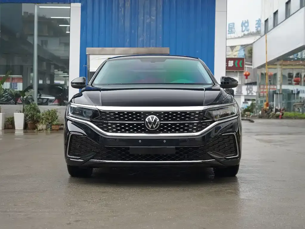 Volkswagen Passat — фото 8