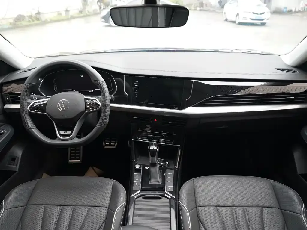 Volkswagen Passat — фото 7