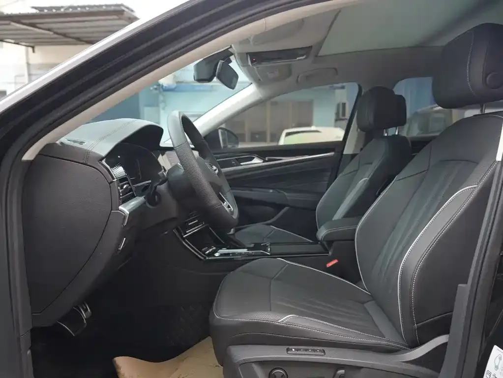 Volkswagen Passat — фото 6