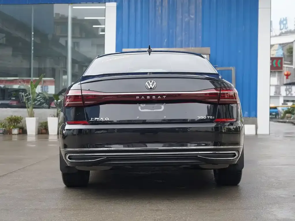 Volkswagen Passat — фото 4