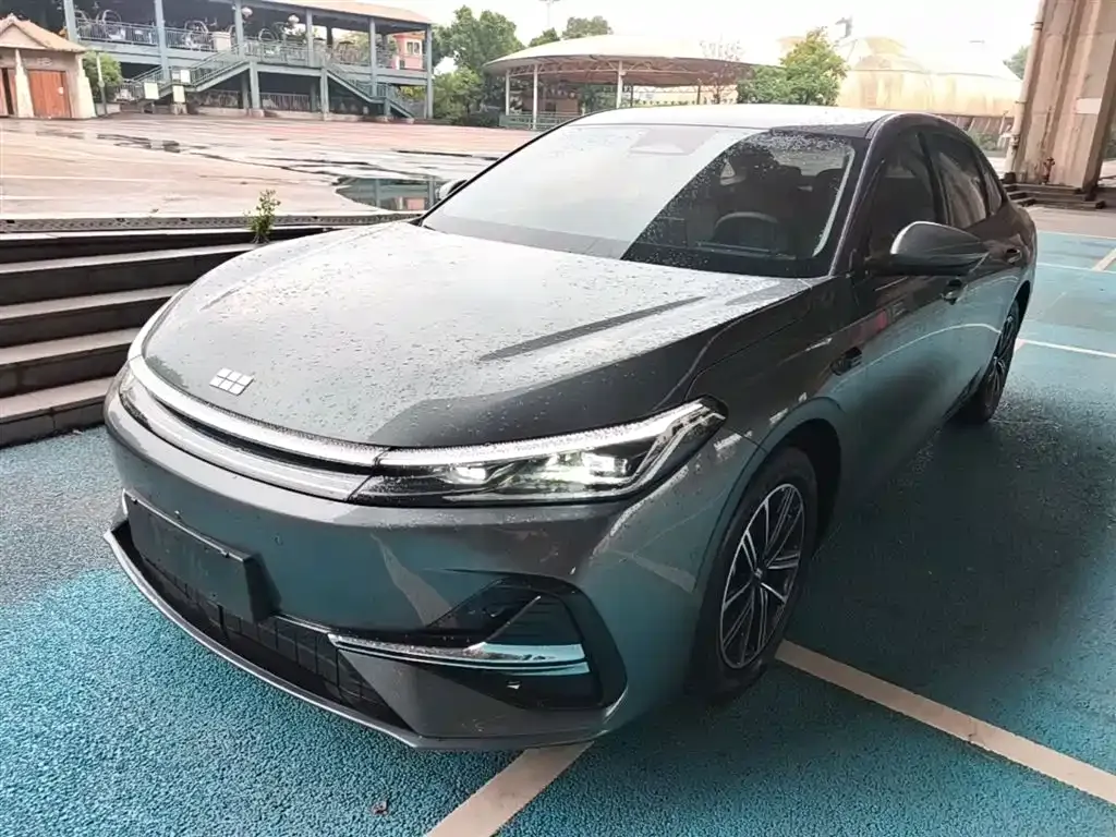 Geely 银河A7 EM