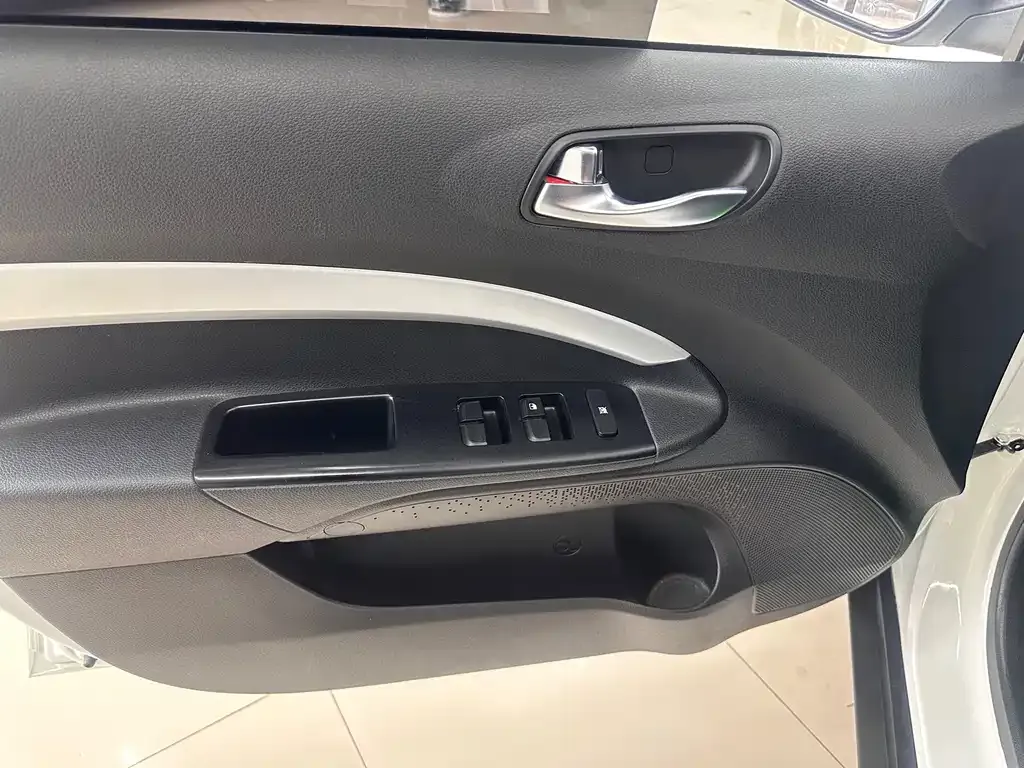 Kia KX1 — фото 8