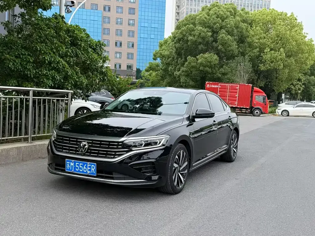 Volkswagen Passat — фото 2