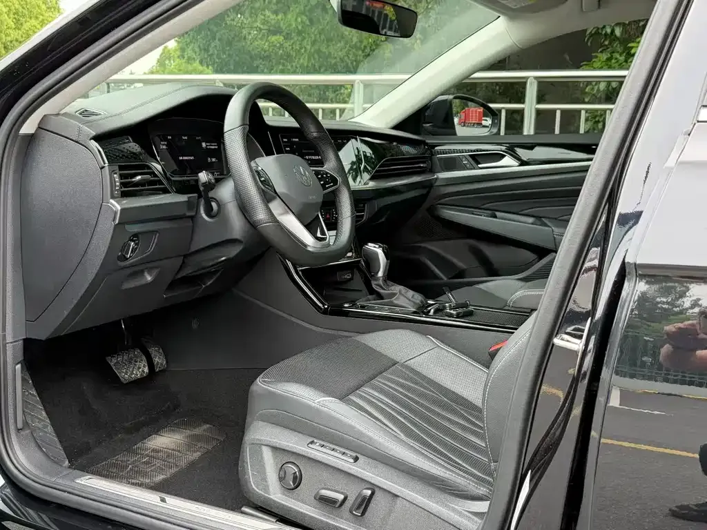 Volkswagen Passat — фото 6