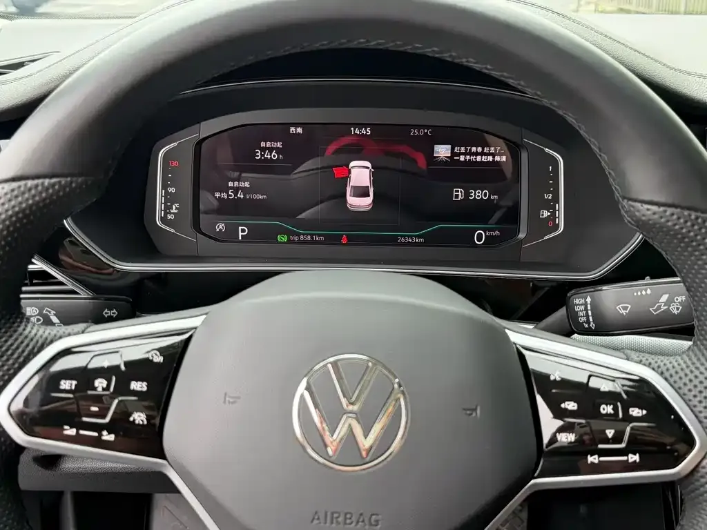 Volkswagen Passat — фото 9