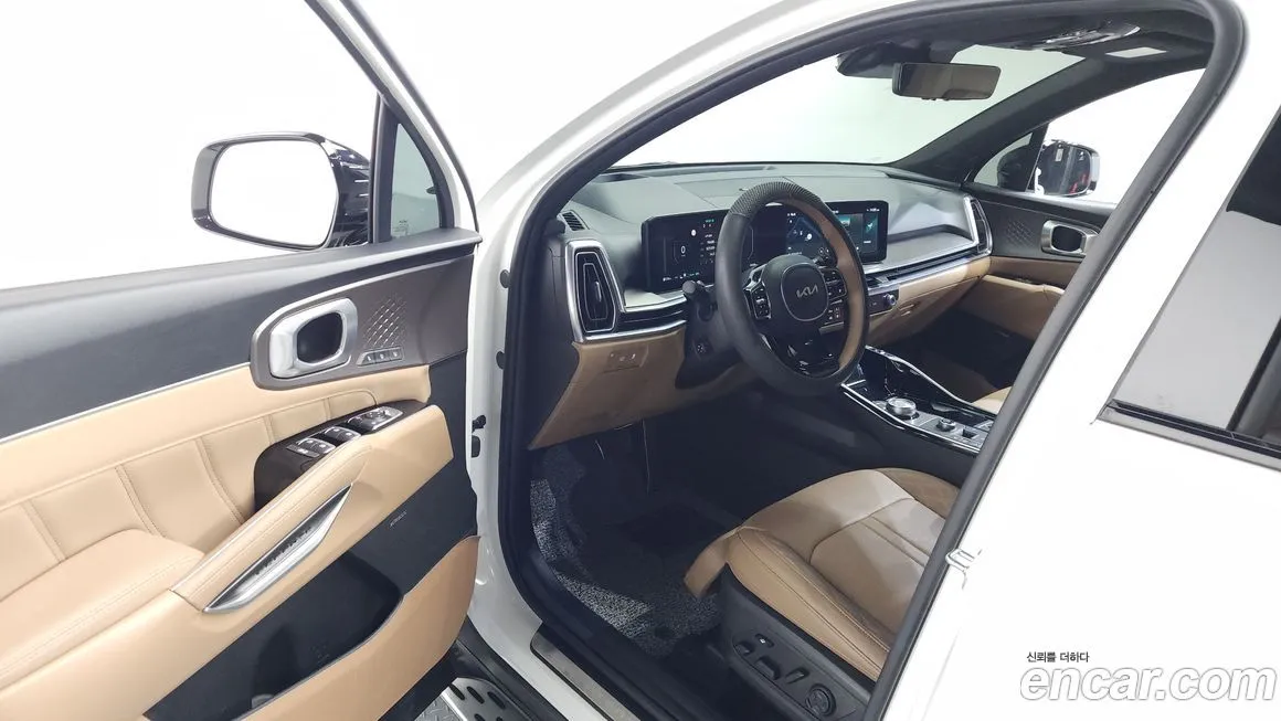 Kia Sorento — фото 7