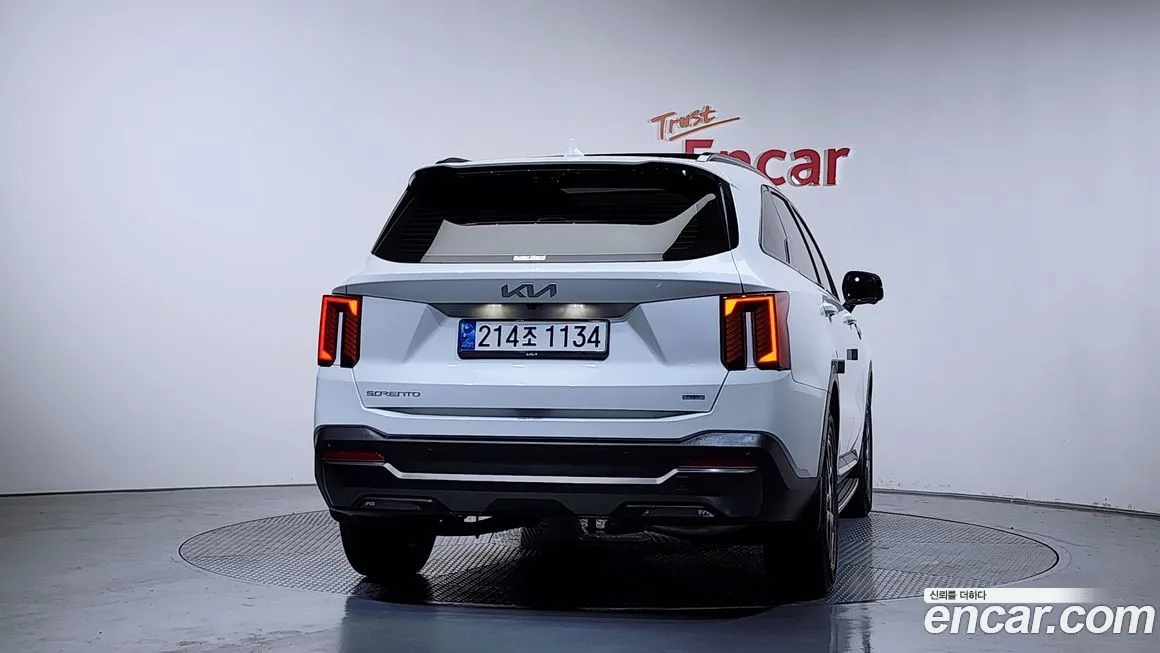 Kia Sorento — фото 4
