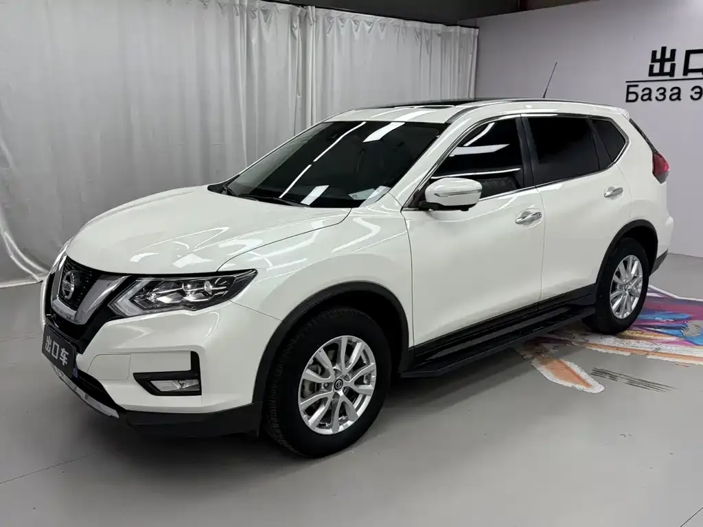 Nissan X-Trail — фото 1