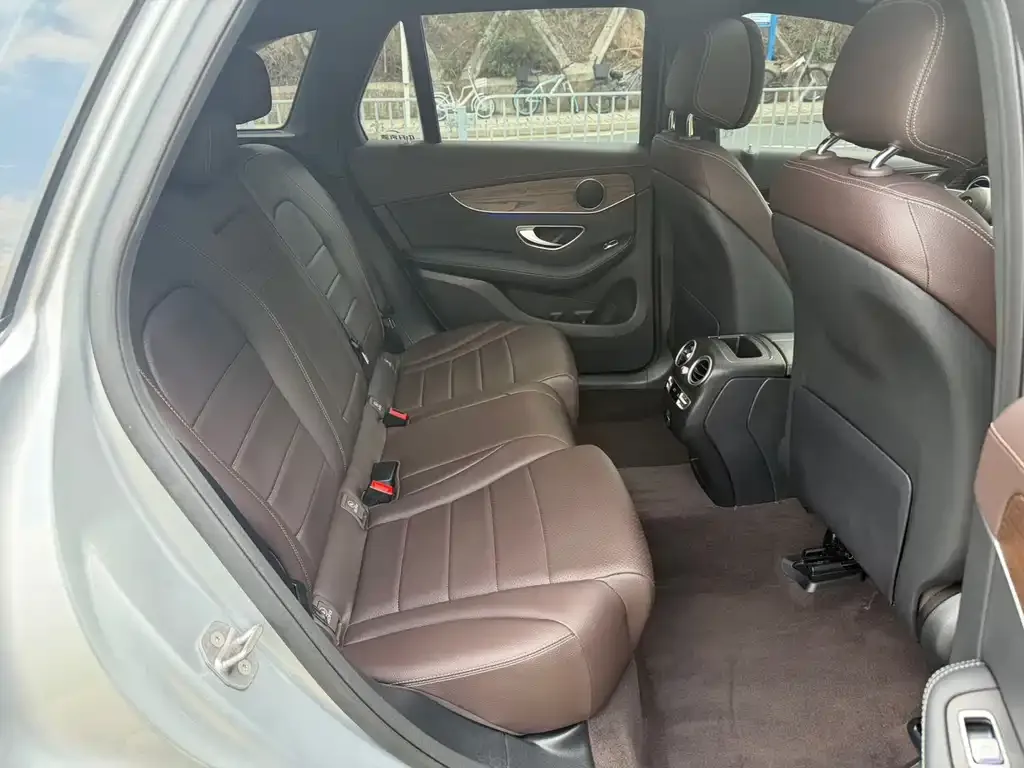 Mercedes-Benz GLC 2023 из CN, фото 3